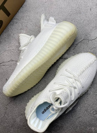 Кроссовки Adidas Yeezy Boost 350 V2 Triple White живое фото 2