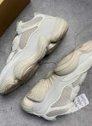 Кроссовки Adidas Yeezy 500 Desert Rat Blush живое фото 1