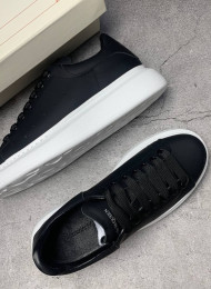 Кроссовки Alexander McQueen Black White живое фото 2