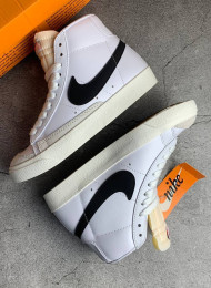Кроссовки Nike Blazer Mid 77 VNTG White Black живое фото 1
