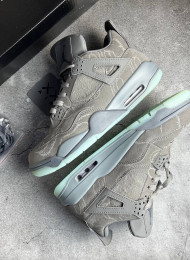 Кроссовки Nike Air Jordan 4 (IV) Retro Kaws Cool Grey живое фото 1